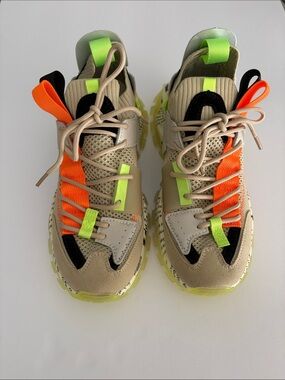 Like New Adult EU 38 Tokyo Street Sneakers designed in Japan. Fashion & comfort.